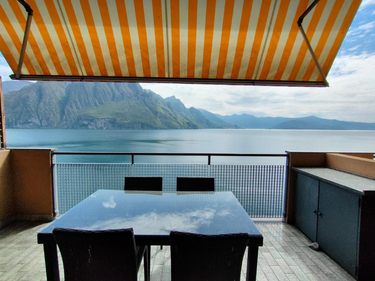 Iseolakerental- Casa Trentapassi Riva di Solto Extérieur photo
