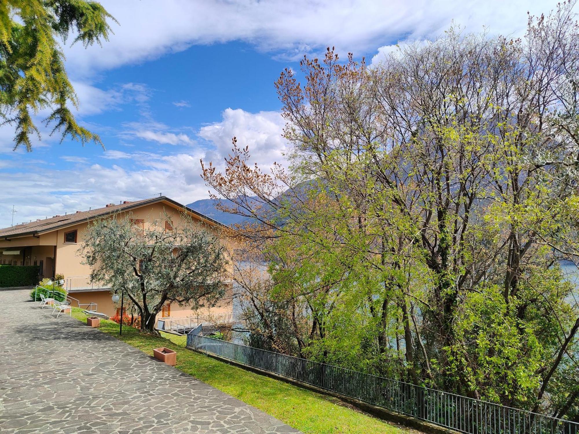 Iseolakerental- Casa Trentapassi Riva di Solto Extérieur photo
