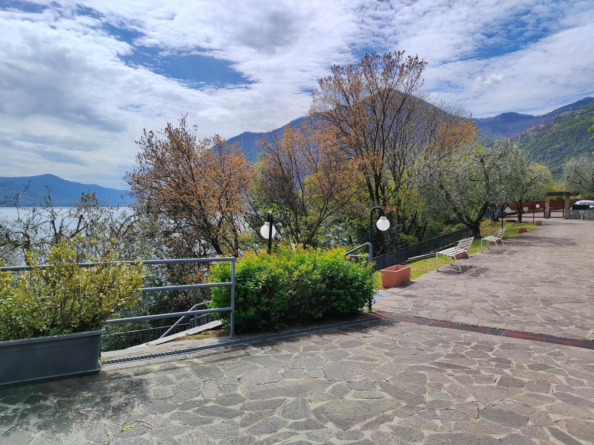 Iseolakerental- Casa Trentapassi Riva di Solto Extérieur photo